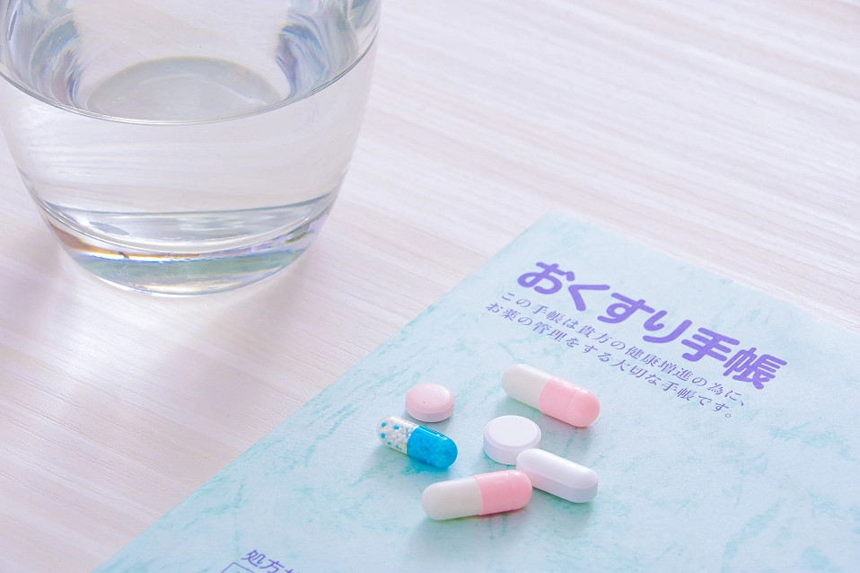 クレジットカードで自動決済ののち、処方箋・処方薬を自宅に郵送
